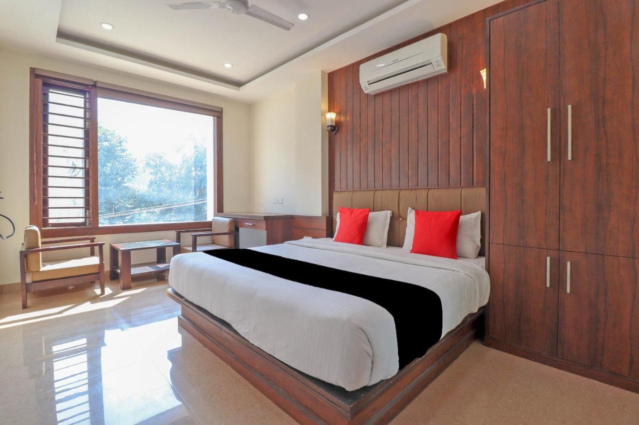 Capital O 76444 Hotel Hill-Top Inn Narendra Nagar Bagian luar foto